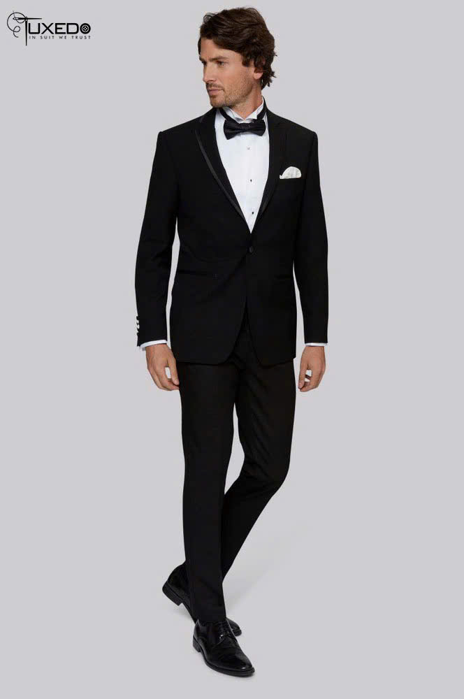 Tuxedo 17